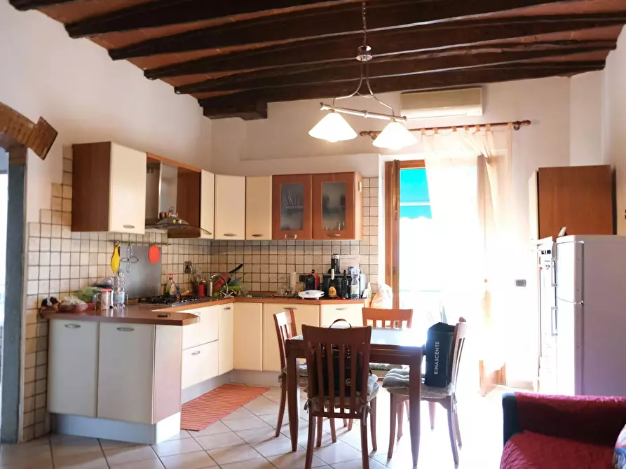 Immagine 1 di Casa indipendente in affitto  in Via Raffaello Paoli a Scandicci