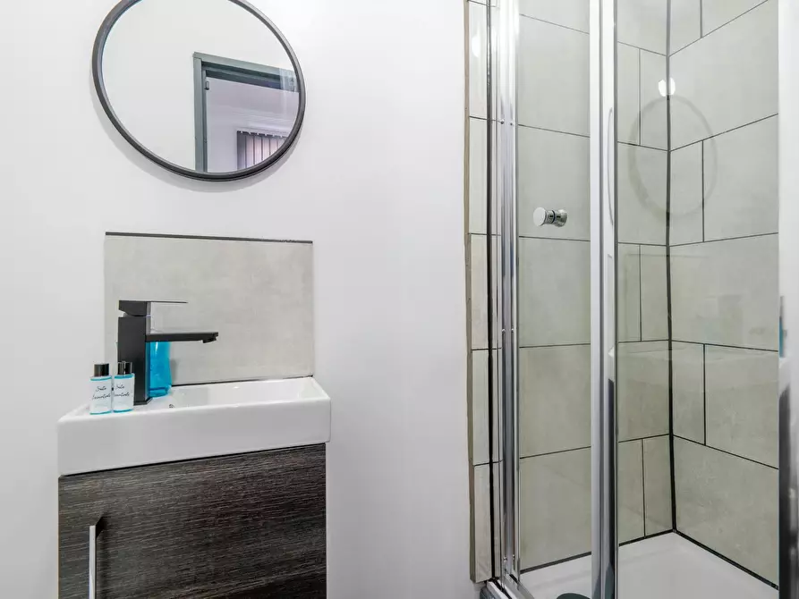 Immagine 6 di Casa indipendente in affitto  in Spooner Road a Norton