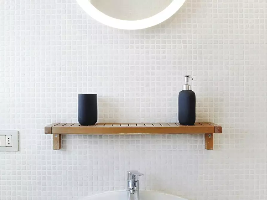 Immagine 10 di Camera in affitto  in Viale Tibaldi a Milano