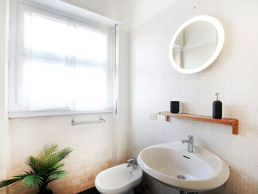 Immagine 9 di Camera in affitto  in Viale Tibaldi a Milano