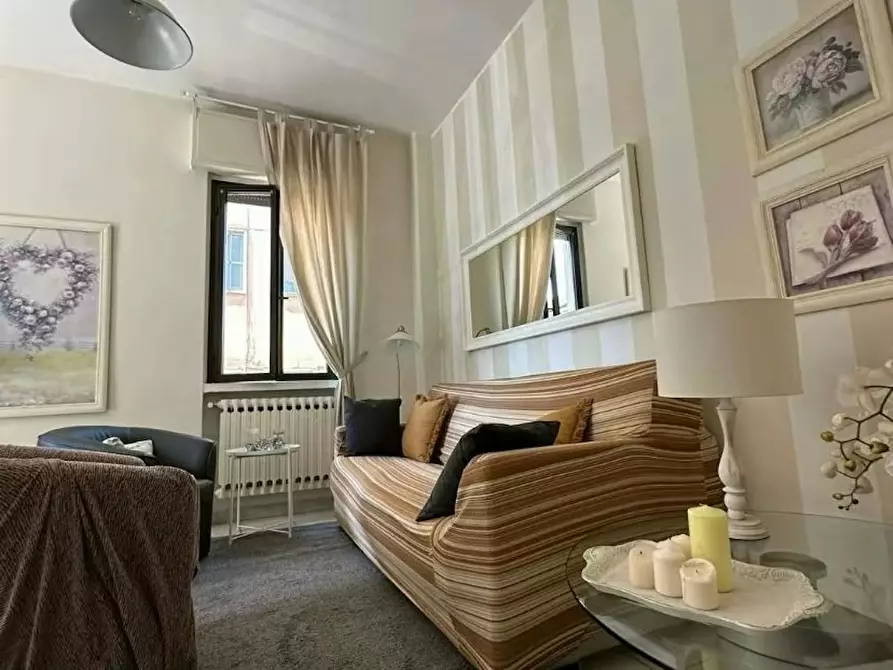 Immagine 1 di Appartamento in affitto  in Via Benefattori dell'Ospedale a Milano