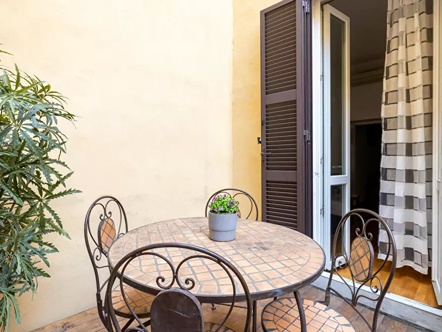 Immagine 7 di Casa indipendente in affitto  in Via degli Ombrellari a Roma