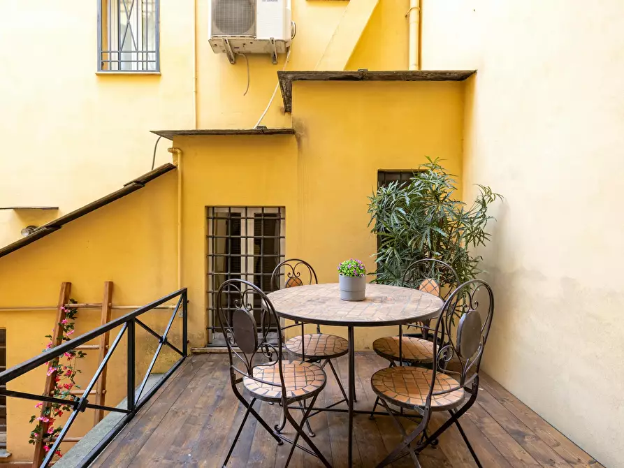Immagine 6 di Casa indipendente in affitto  in Via degli Ombrellari a Roma