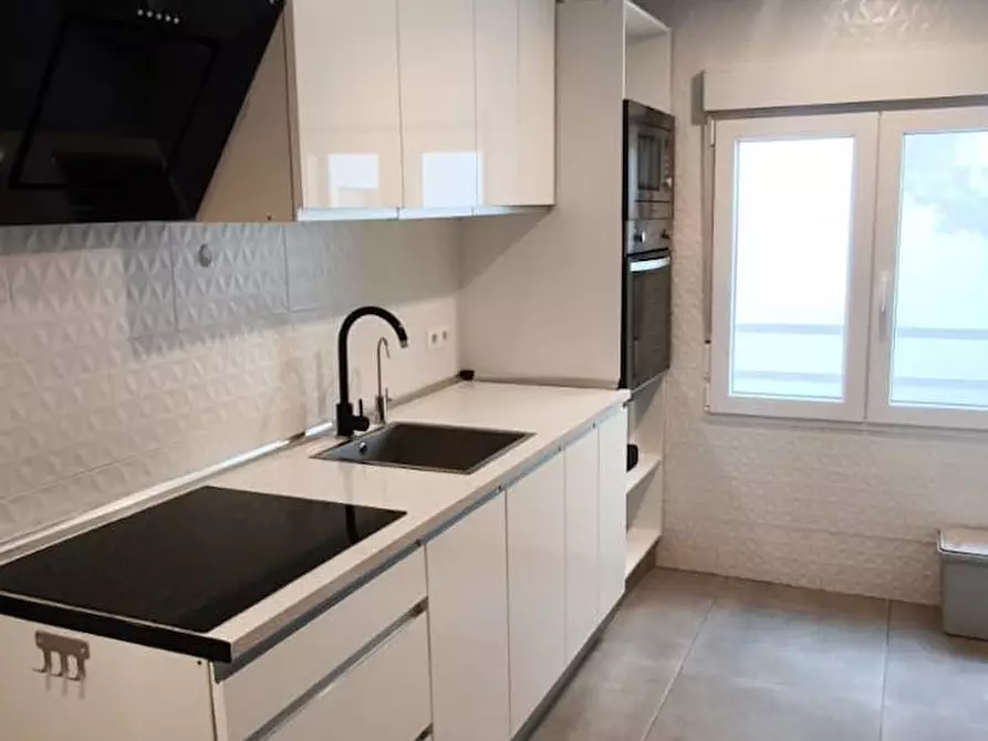 Immagine 3 di Camera in affitto  in Carrer Verónica a Elx/Elche