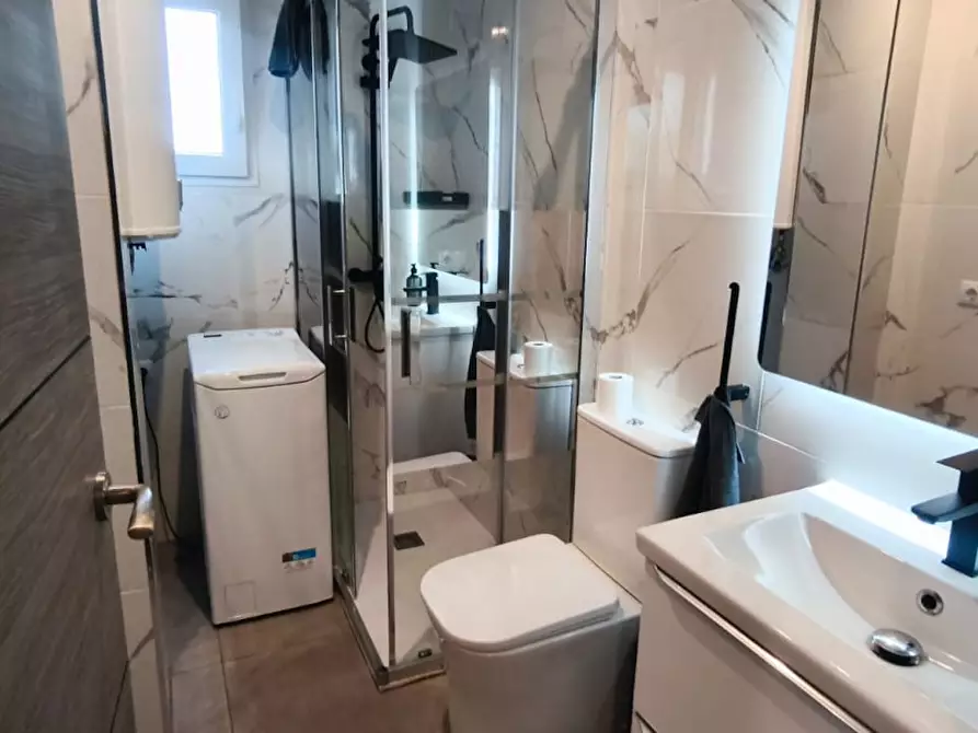 Immagine 5 di Camera in affitto  in Carrer Verónica a Elx/Elche