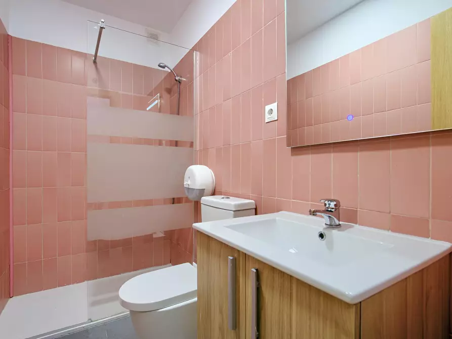 Immagine 5 di Camera in affitto  in Calle Porthos a Madrid