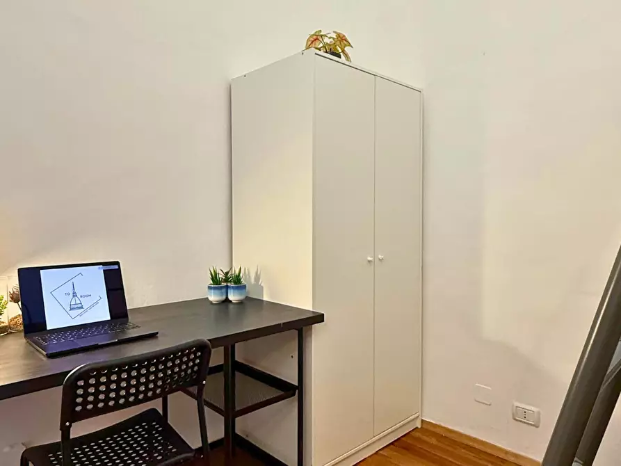 Immagine 3 di Camera in affitto  in Via Carlo Castelnuovo delle Lanze a Torino