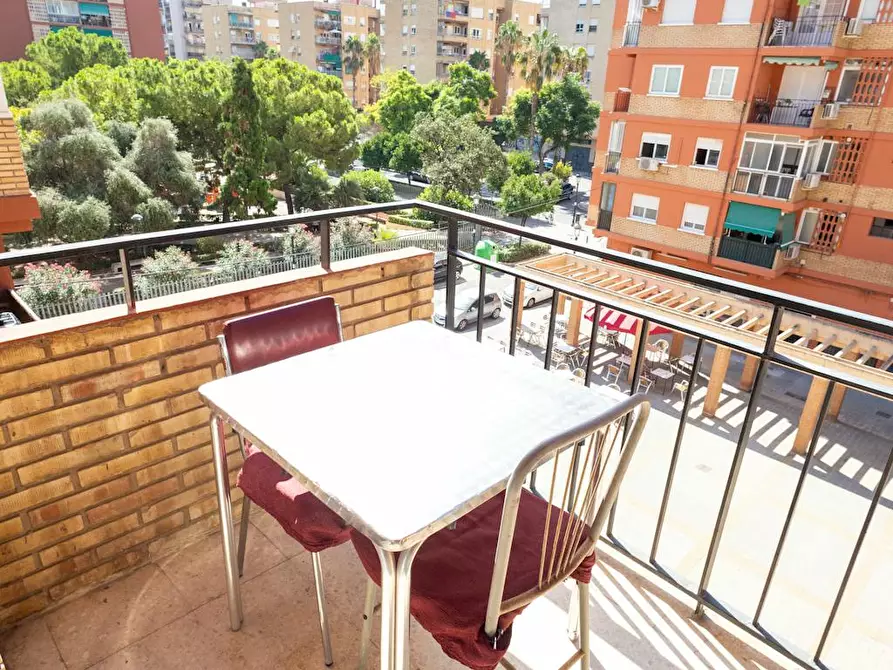 Immagine 4 di Camera in affitto  in Plaça del Cedre a Valencia