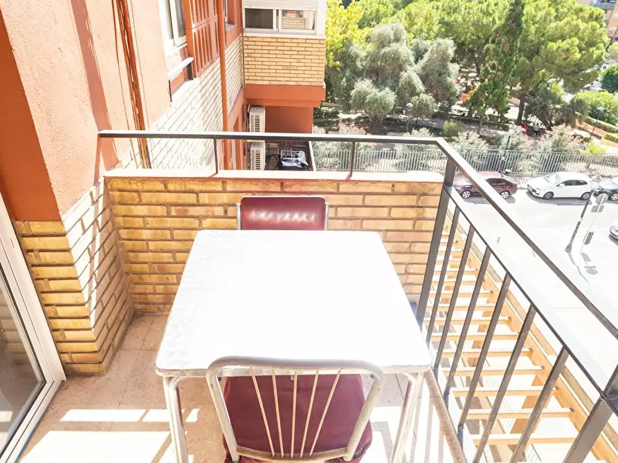 Immagine 3 di Camera in affitto  in Plaça del Cedre a Valencia