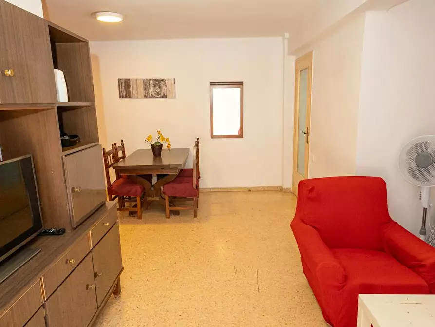 Immagine 9 di Camera in affitto  in Plaça del Cedre a Valencia