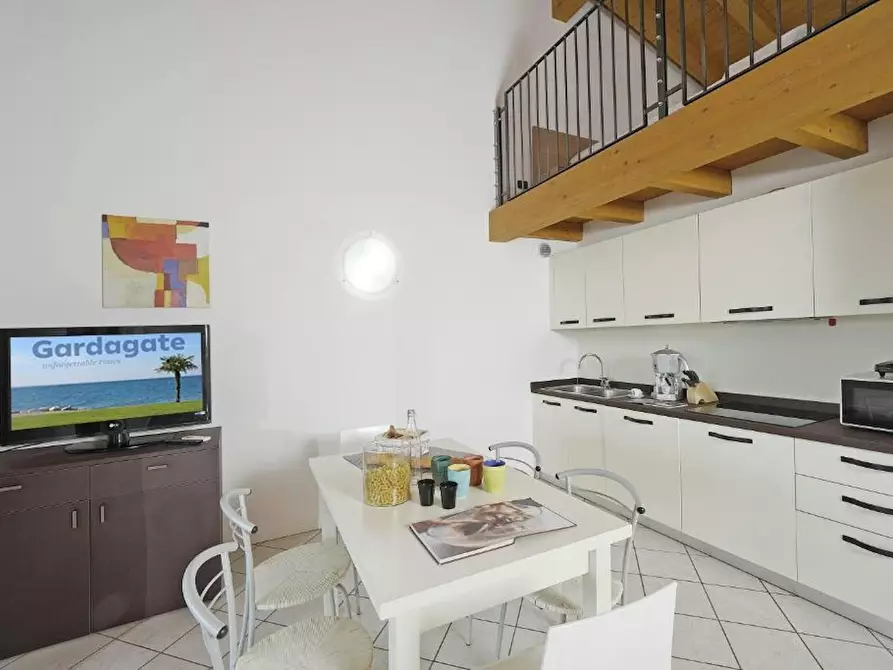 Immagine 2 di Appartamento in affitto  in Strada Provinciale 39 a Desenzano Del Garda