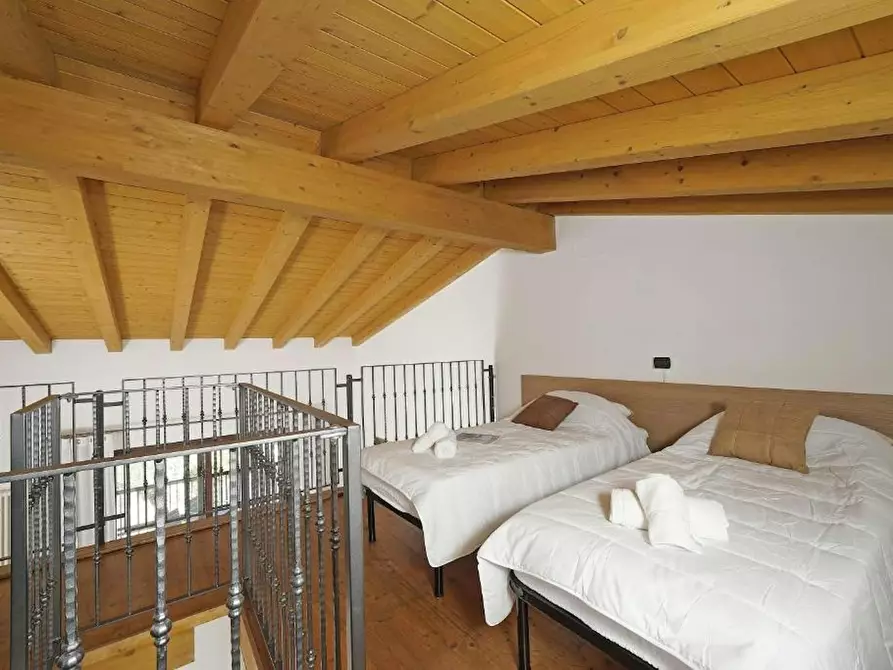 Immagine 5 di Appartamento in affitto  in Strada Provinciale 39 a Desenzano Del Garda