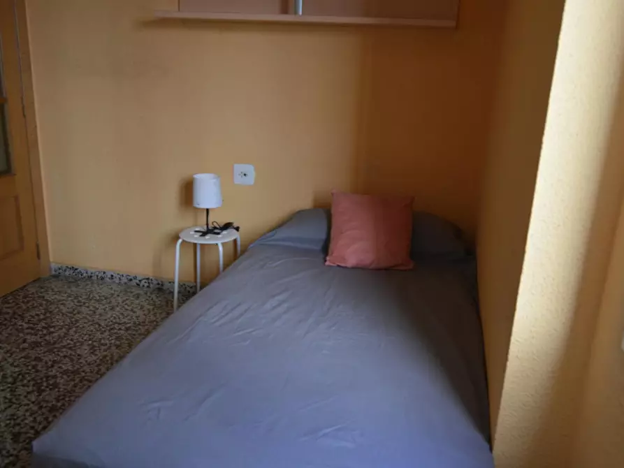 Immagine 2 di Appartamento in affitto  in Carrer dels Sants Just i Pastor a Valencia