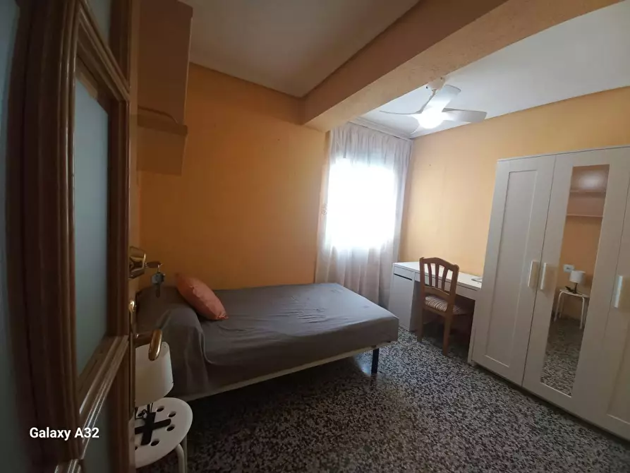 Immagine 6 di Appartamento in affitto  in Carrer dels Sants Just i Pastor a Valencia