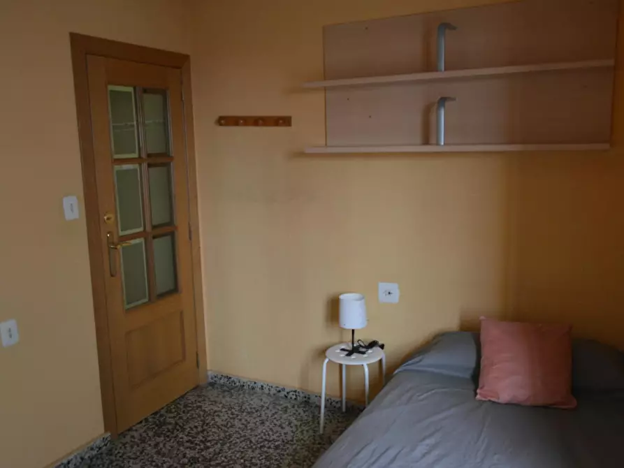 Immagine 3 di Appartamento in affitto  in Carrer dels Sants Just i Pastor a Valencia