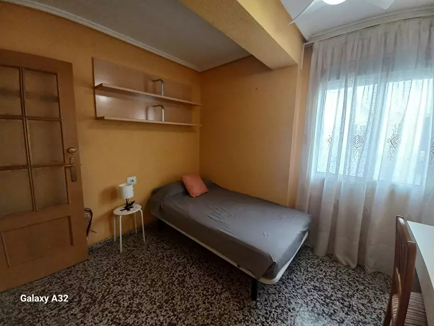 Immagine 4 di Appartamento in affitto  in Carrer dels Sants Just i Pastor a Valencia
