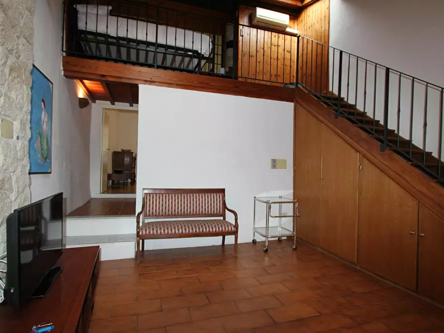 Immagine 10 di Appartamento in affitto  in Via di San Niccolò a Firenze