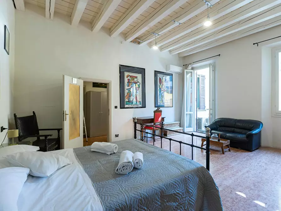 Immagine 5 di Camera in affitto  in Via del Carro a Bologna