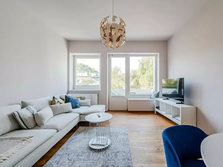 Immagine 2 di Appartamento in affitto  in Heilmannring a Berlin