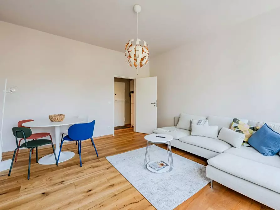 Immagine 5 di Appartamento in affitto  in Heilmannring a Berlin