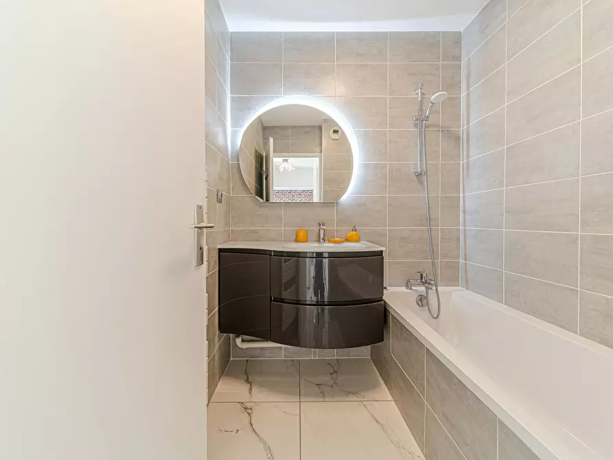 Immagine 8 di Appartamento in affitto  in Rue Frédéric Mistral a Villeurbanne