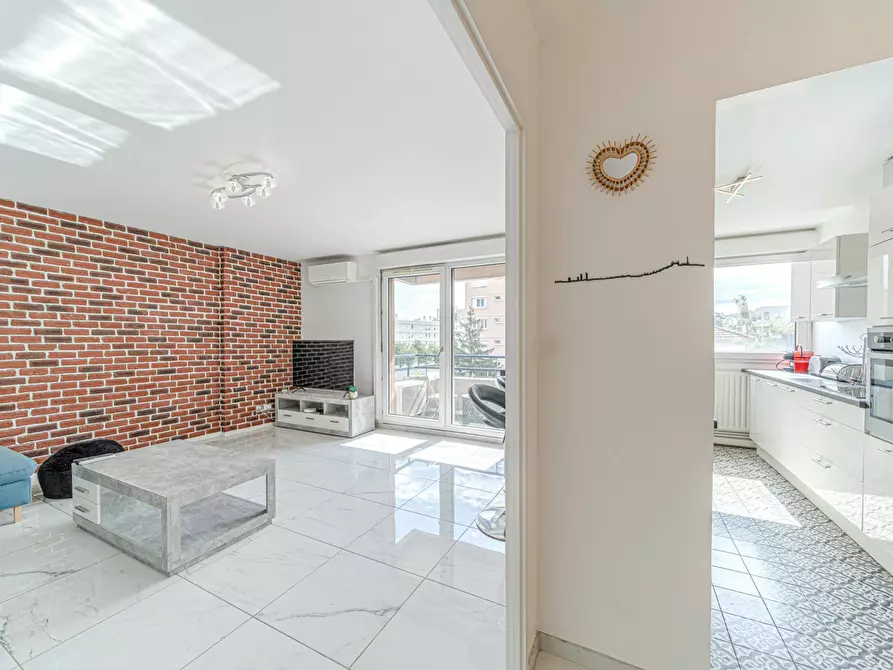 Immagine 4 di Appartamento in affitto  in Rue Frédéric Mistral a Villeurbanne