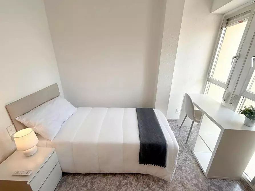 Immagine 2 di Camera in affitto  in Carrer de Gran Canària a Valencia