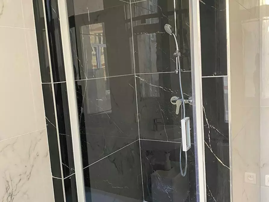 Immagine 7 di Camera in affitto  in Boulevard Maurice Lemonnier a Bruxelles