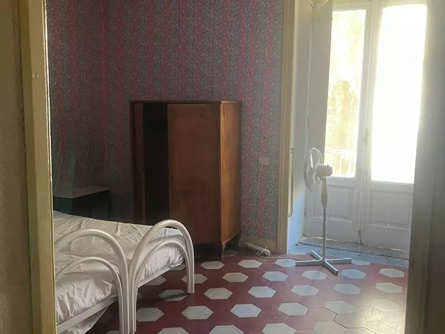 Immagine 2 di Camera in affitto  in Piazza Dante a Napoli