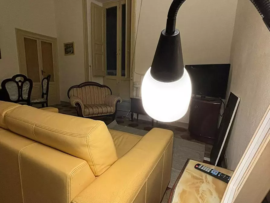 Immagine 9 di Camera in affitto  in Piazza Dante a Napoli