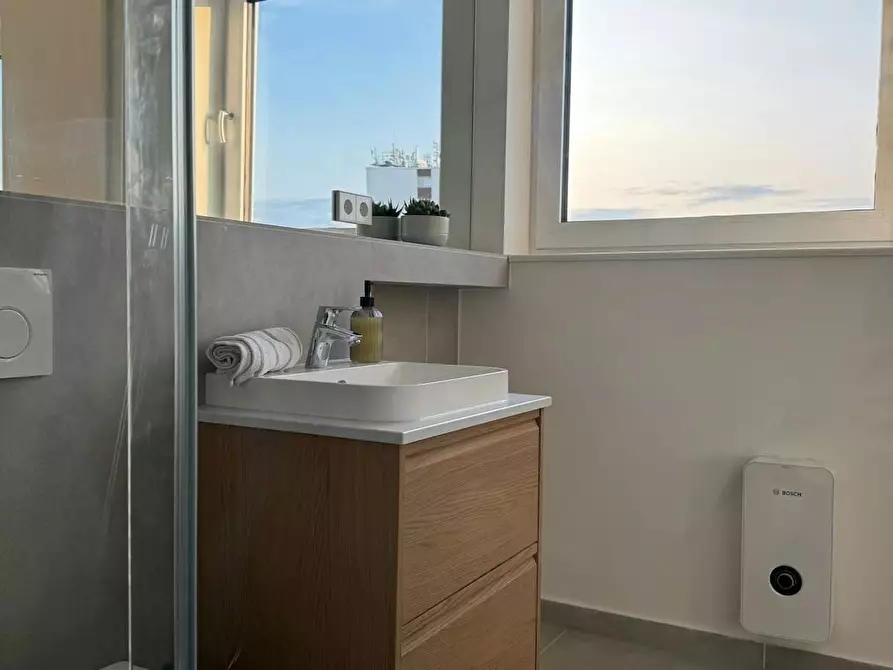 Immagine 9 di Appartamento in affitto  in Weisestraße a Berlin