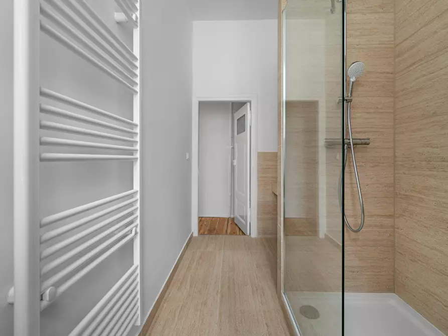 Immagine 9 di Appartamento in affitto  in Kirchstraße a Berlin