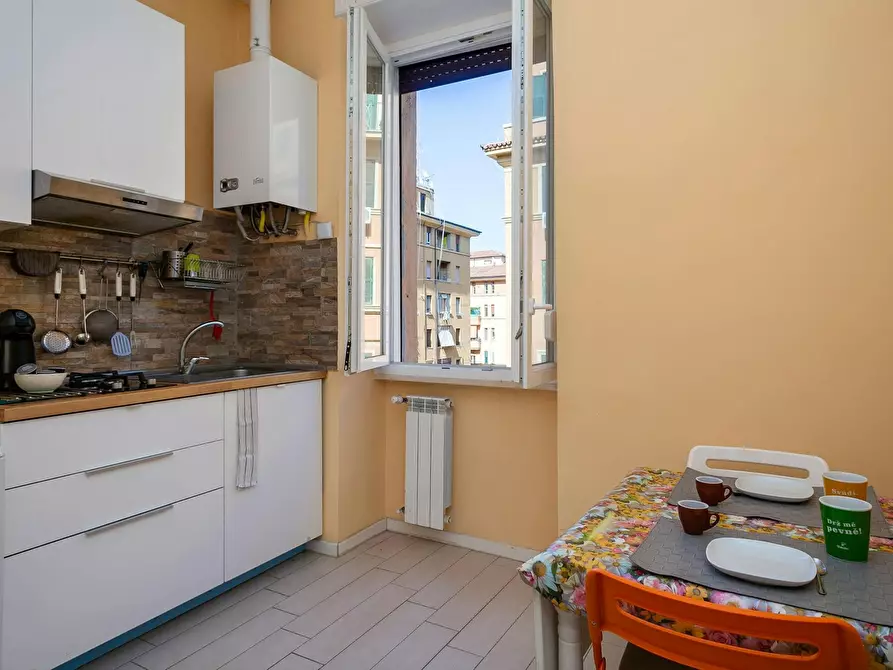 Immagine 8 di Camera in affitto  in Via Conte di Carmagnola a Roma