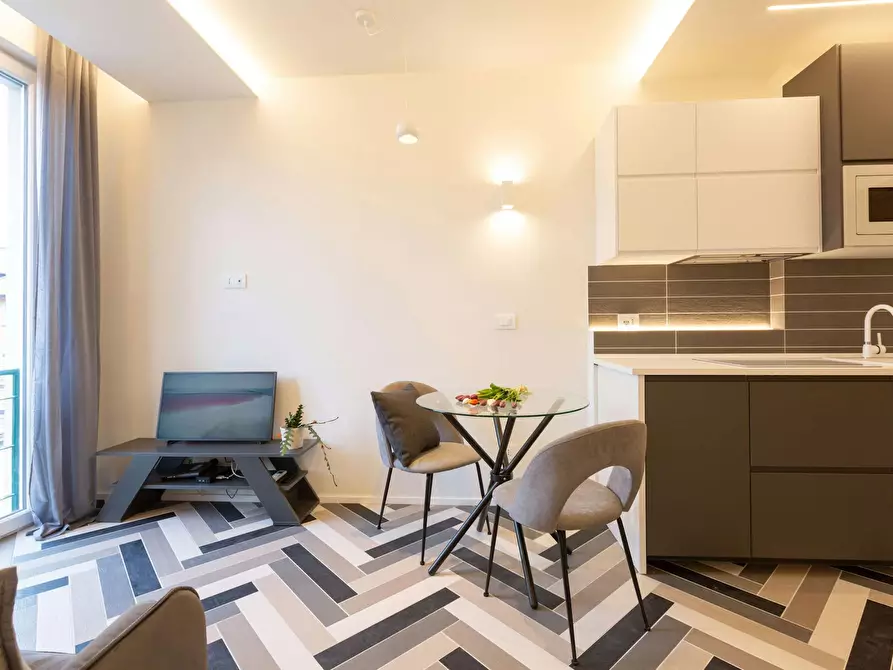 Immagine 2 di Appartamento in affitto  in Via Accademia a Milano