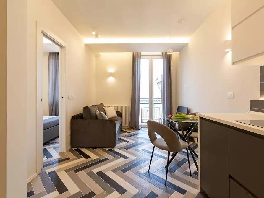 Immagine 1 di Appartamento in affitto  in Via Accademia a Milano