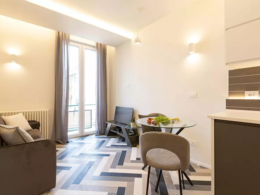 Immagine 5 di Appartamento in affitto  in Via Accademia a Milano