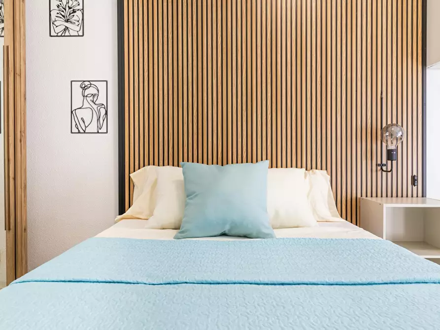 Immagine 1 di Camera in affitto  in Calle de la Constitución a Alcobendas