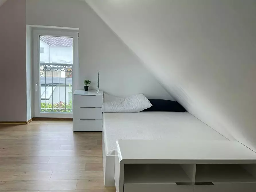 Immagine 3 di Casa indipendente in affitto  in Am Sandring a Schwalbach am Taunus