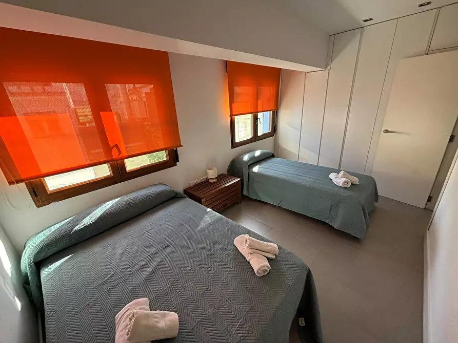 Immagine 8 di Appartamento in affitto  in Carrer de Gabriel Moreno a Lloma De Castazar