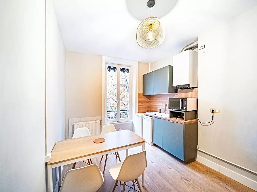 Immagine 6 di Appartamento in affitto  in Cours Charlemagne a Lyon