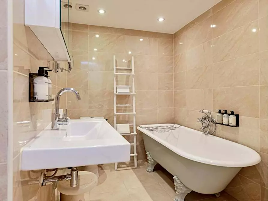 Immagine 9 di Casa indipendente in affitto  in Rozenstraat a Amsterdam