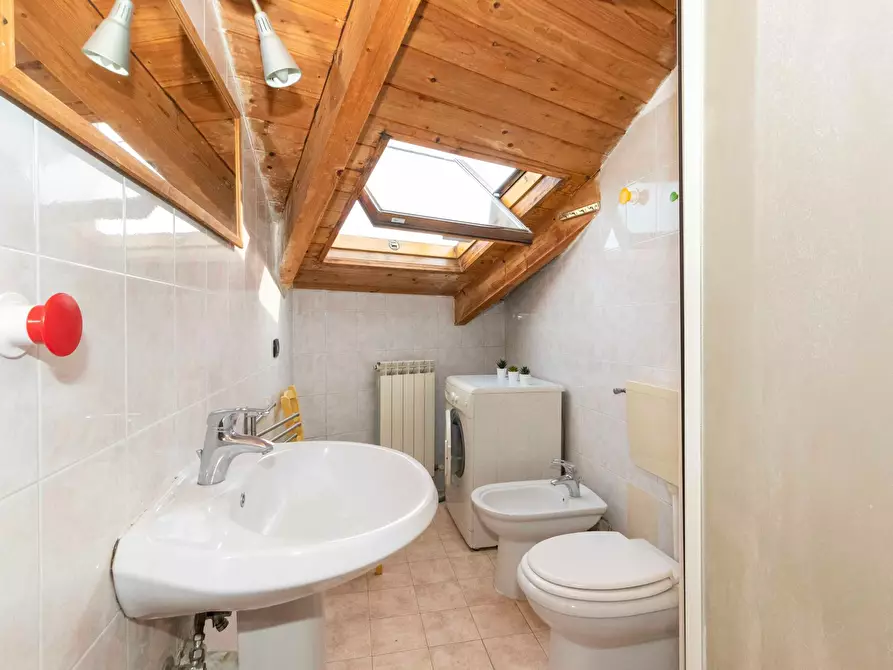 Immagine 4 di Camera condivisa in affitto  in Via Pollenzo a Torino