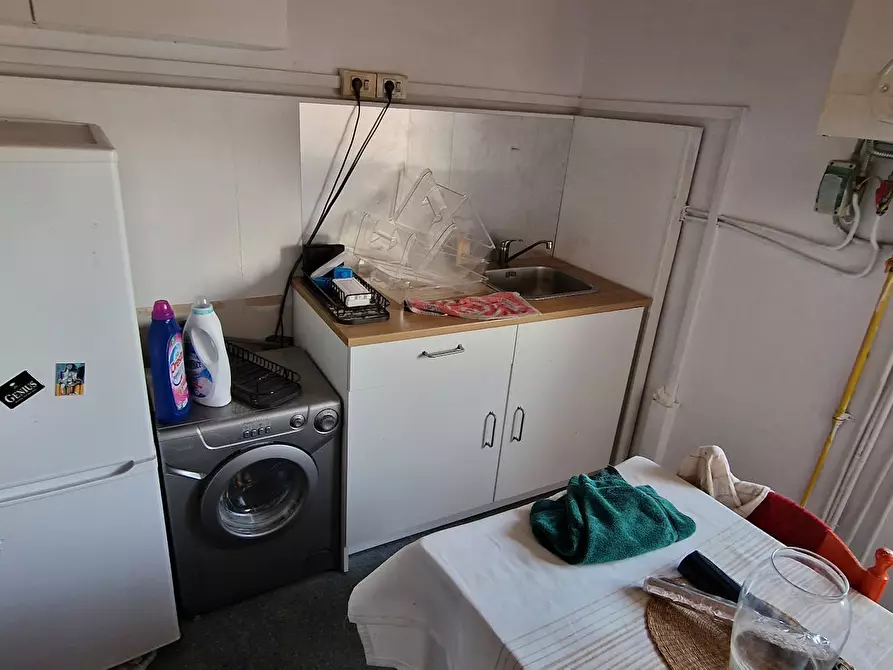 Immagine 5 di Camera in affitto  in Via Makallè a Padova