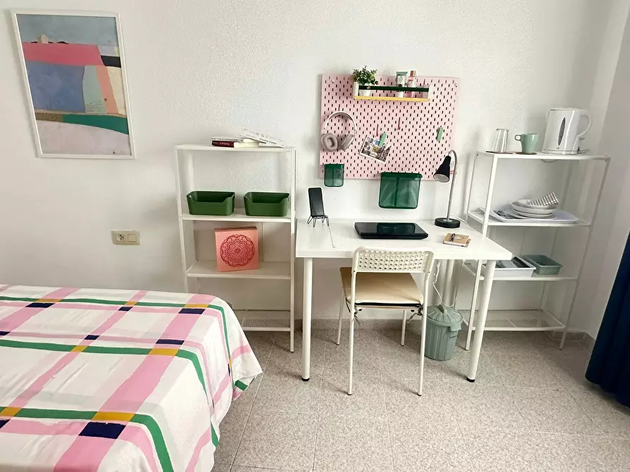 Immagine 4 di Camera in affitto  in Carrer Garbinet a Alicante/Alacant