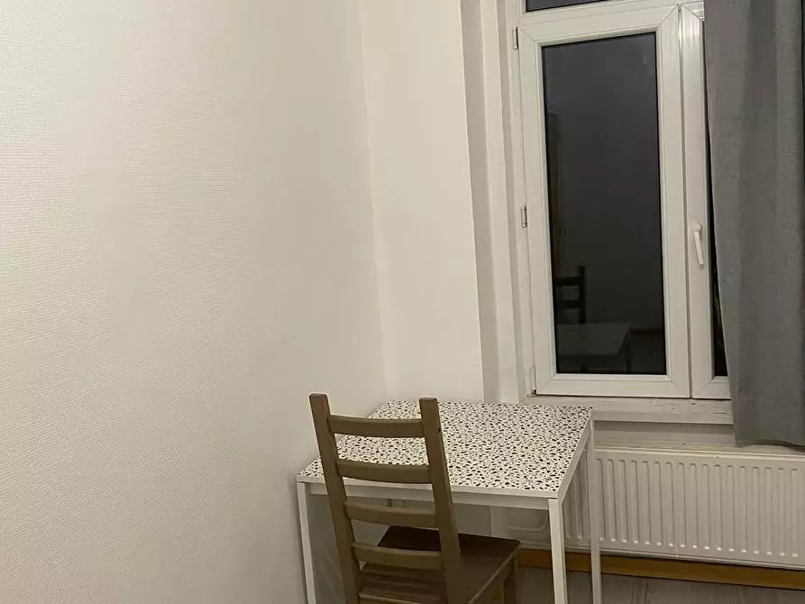 Immagine 2 di Camera in affitto  in Rue du Midi a Bruxelles