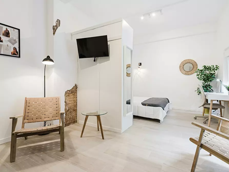 Immagine 6 di Camera in affitto  in Carrer d' Antonio Ponz a Valencia