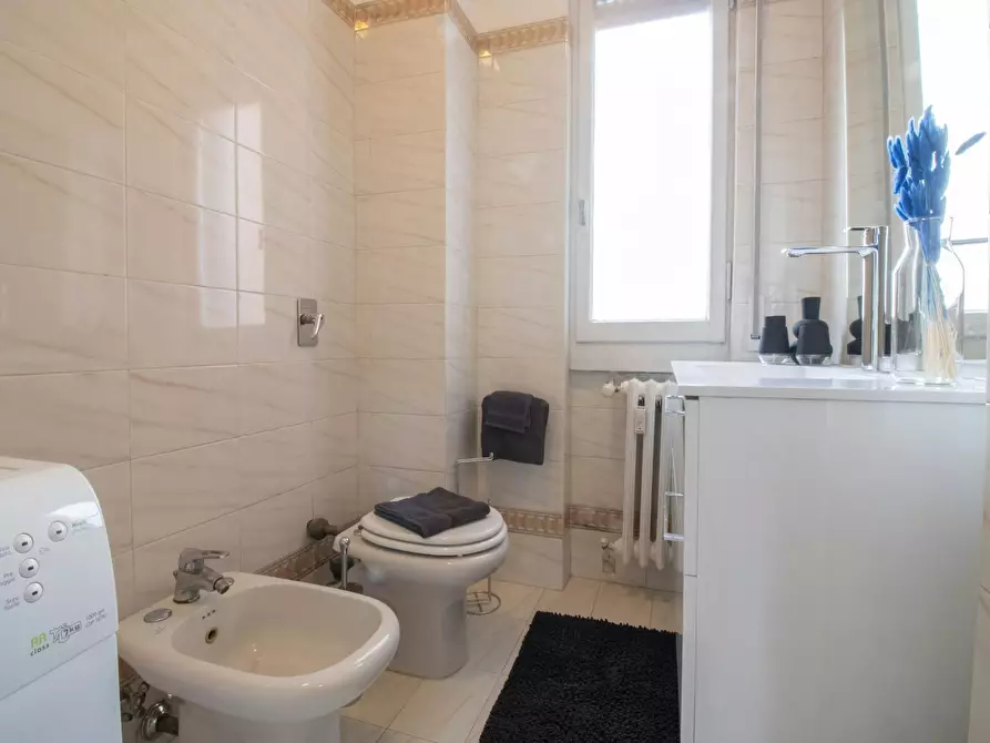 Immagine 10 di Camera in affitto  in Via Contardo Ferrini a Pavia