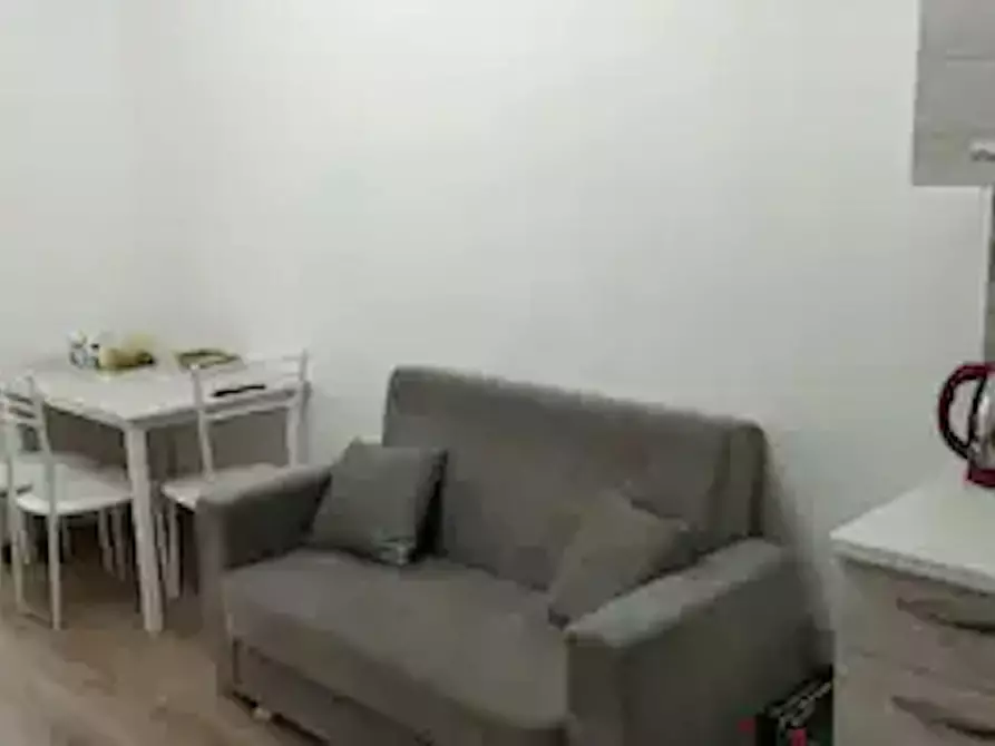 Immagine 5 di Camera in affitto  in Via Tunisi a Torino