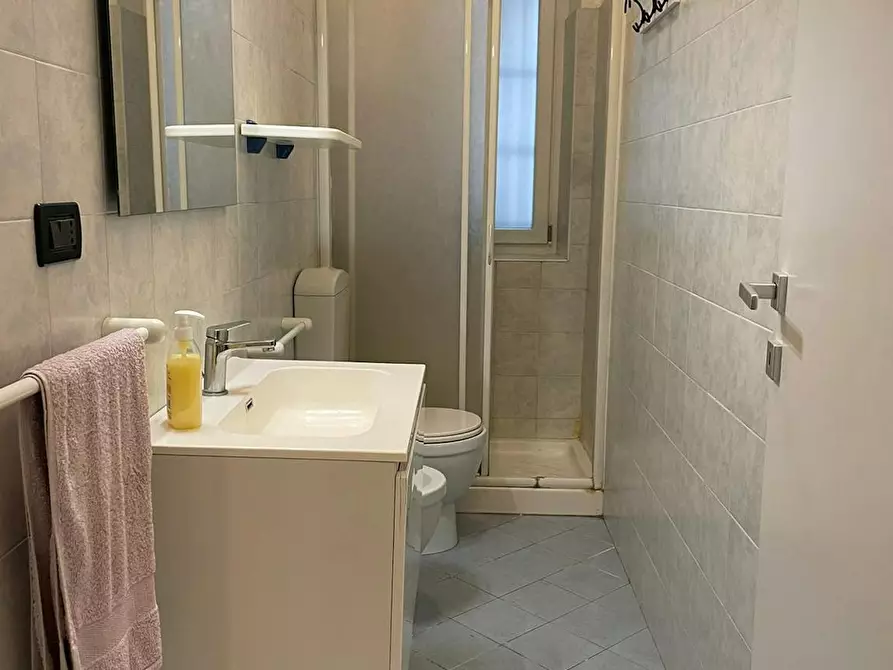 Immagine 1 di Camera in affitto  in Via Tunisi a Torino