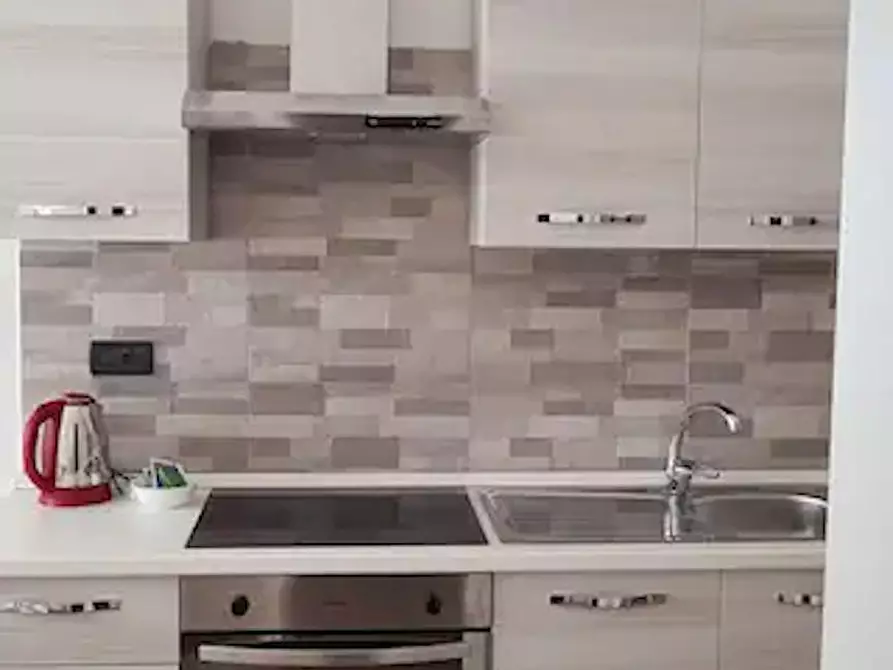 Immagine 2 di Camera in affitto  in Via Tunisi a Torino